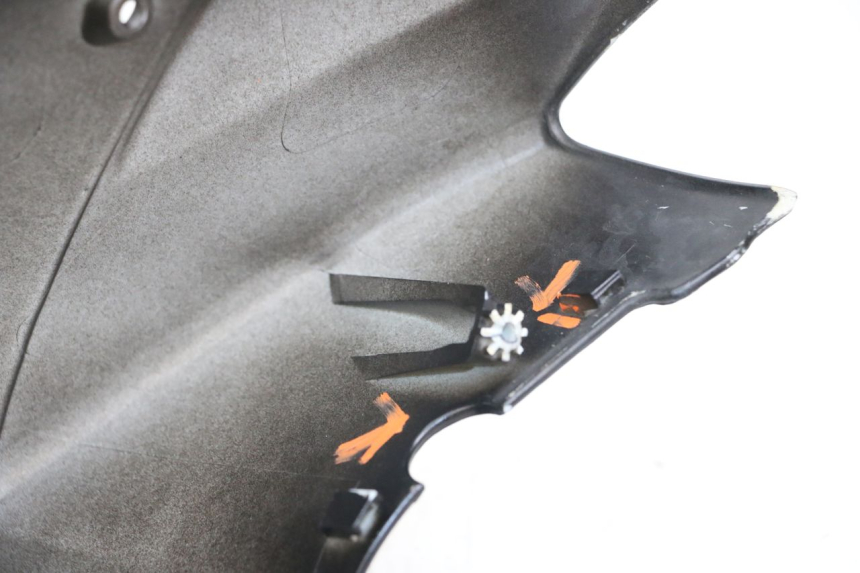 photo de COUVRE GUIDON AVANT PEUGEOT KISBEE 2T 50 (2018 - 2022) - Autre angle de vue