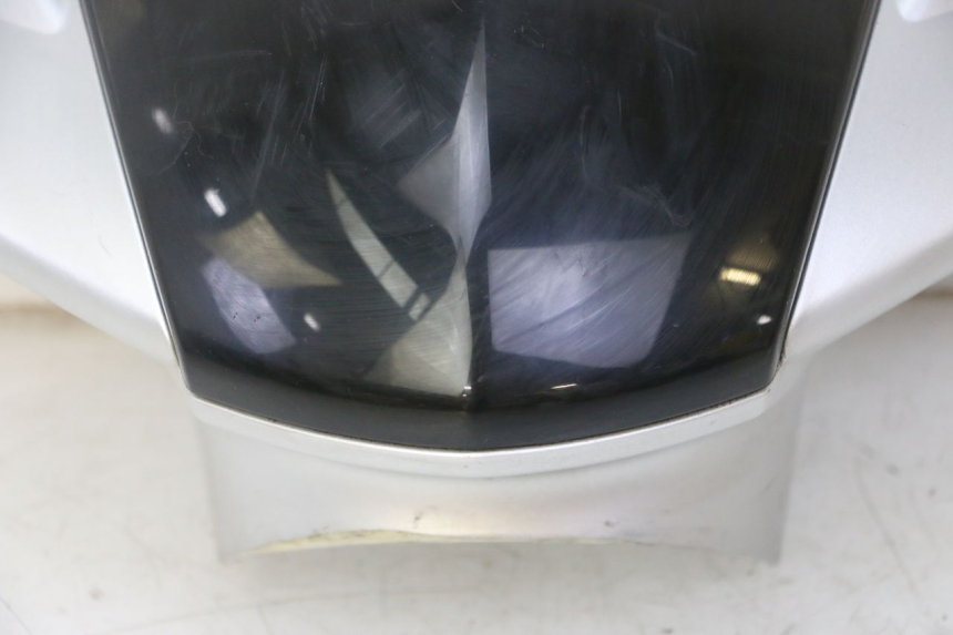 photo de COUVRE GUIDON AVANT PEUGEOT KISBEE 2T 50 (2010 - 2017) - Détails caractéristiques