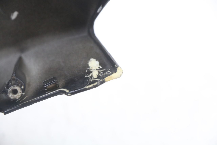 photo de COUVRE GUIDON AVANT PEUGEOT KISBEE 4T 50 (2018 - 2022) - Pièce contrôlée