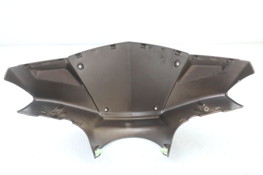 photo de COUVRE GUIDON AVANT PEUGEOT KISBEE 4T 50 (2010 - 2017) - Autre angle de vue