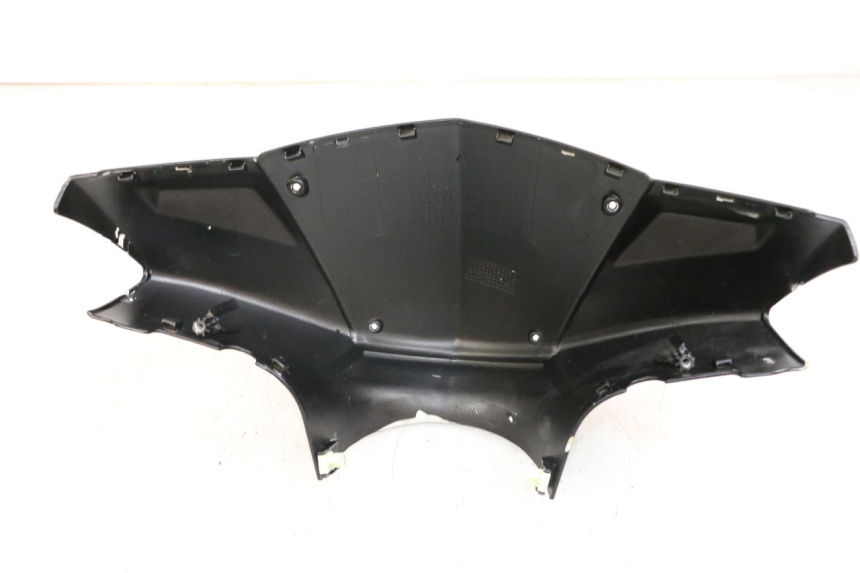 photo de COUVRE GUIDON AVANT PEUGEOT KISBEE 4T 50 (2018 - 2022) - Zoom état d’usage