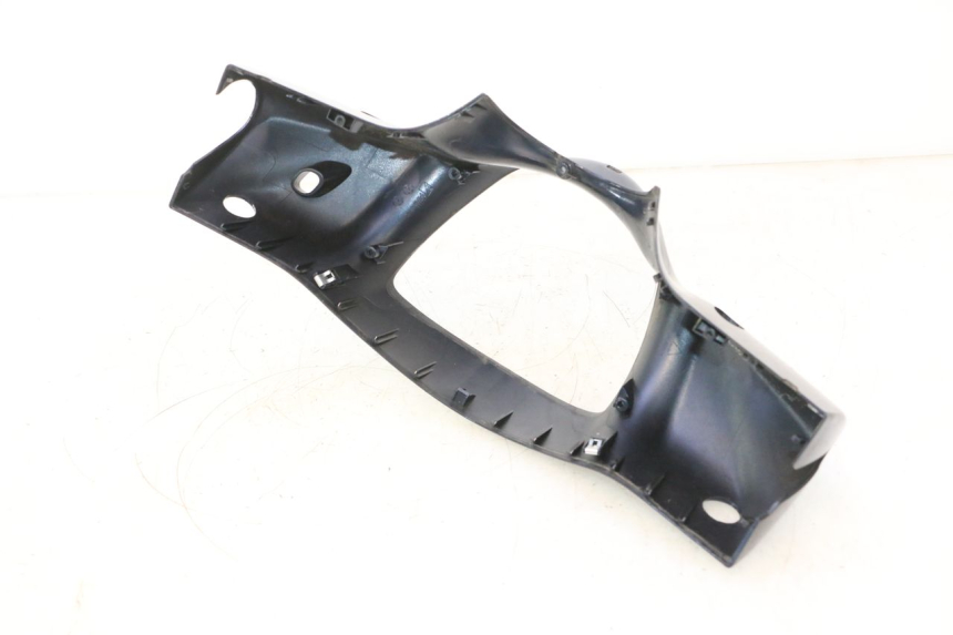 photo de COUVRE GUIDON AVANT PIAGGIO LIBERTY IGET 4T 50 (2015 - 2020) - Détails caractéristiques