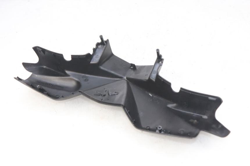 photo de COUVRE GUIDON AVANT PEUGEOT LUDIX 50 (2008 - 2017) - Détail de la pièce