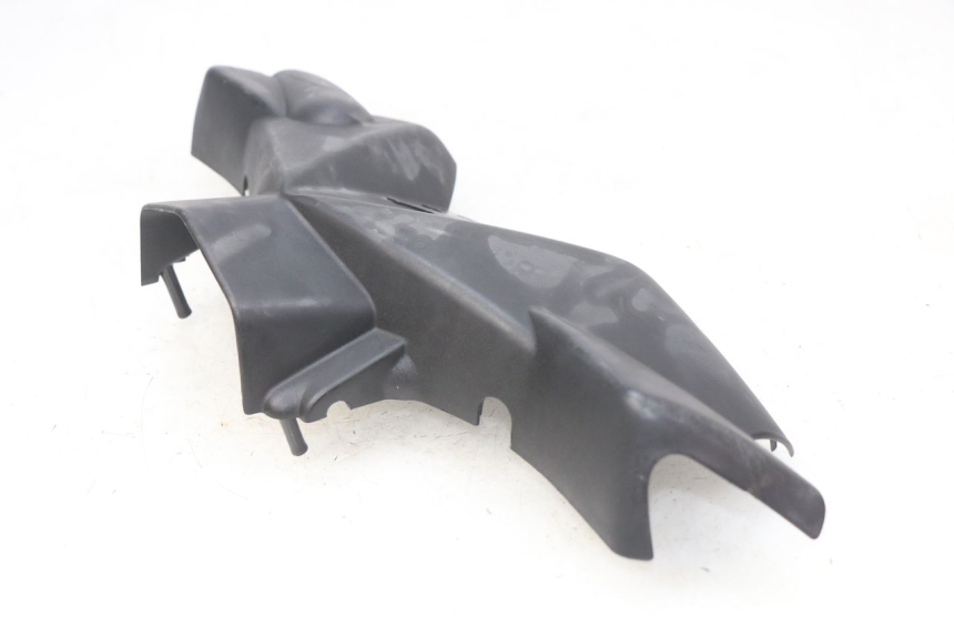 photo de COUVRE GUIDON AVANT PEUGEOT LUDIX 50 (2008 - 2017) - Gros plan technique