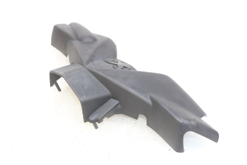 photo de COUVRE GUIDON AVANT PEUGEOT LUDIX 50 (2005 - 2007) - Détail de la pièce