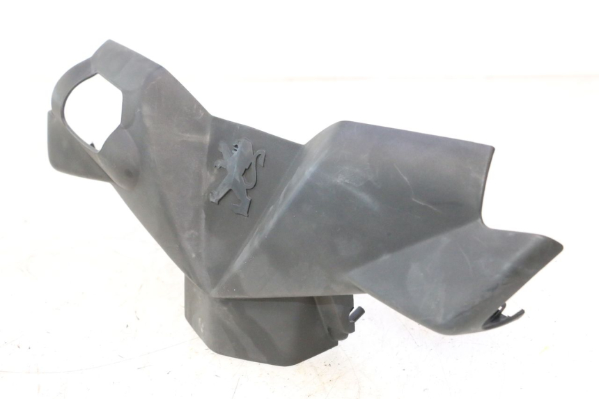 photo de COUVRE GUIDON AVANT PEUGEOT LUDIX PRO 2T 50 (2010 - 2017) - Détail de la pièce