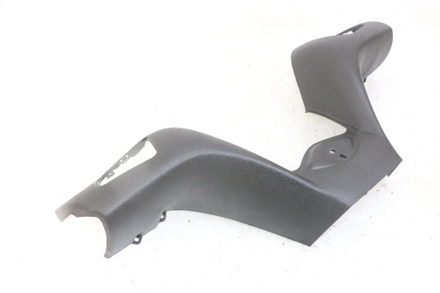 photo de COUVRE GUIDON AVANT PIAGGIO MP3 LT 300 (2010 - 2016) - Zoom état d’usage