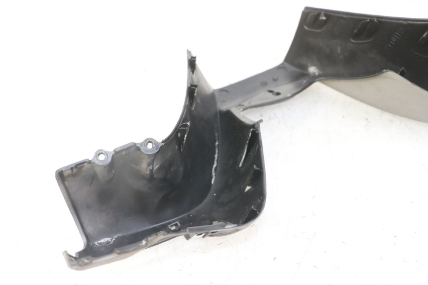 photo de COUVRE GUIDON AVANT PIAGGIO MP3 LT 300 (2010 - 2016) - Vue d’ensemble