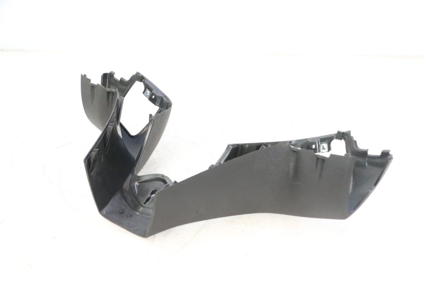 photo de COUVRE GUIDON AVANT PIAGGIO MP3 LT 300 (2010 - 2016) - Détail de la pièce