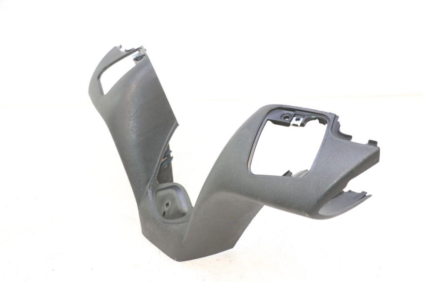 photo de COUVRE GUIDON AVANT PIAGGIO MP3 LT 300 (2010 - 2016) - Autre angle de vue