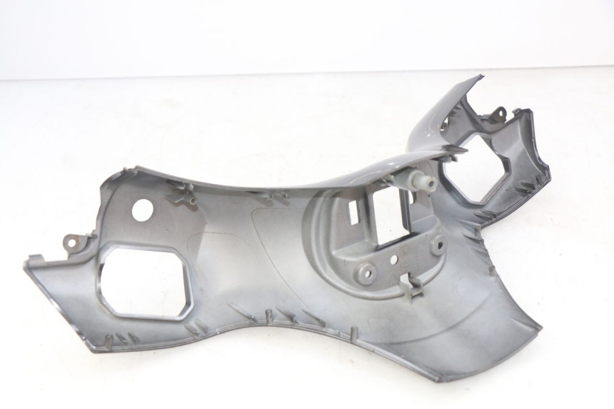 photo de COUVRE GUIDON AVANT PIAGGIO MP3 500 (2014 - 2017) - Zoom état d’usage