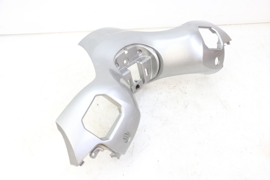 photo de COUVRE GUIDON AVANT PIAGGIO MP3 500 (2014 - 2017) - État de surface