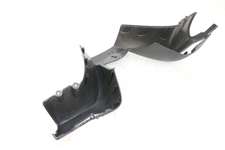 photo de COUVRE GUIDON AVANT PIAGGIO MP3 RL 250 (2006 - 2010) - Zoom état d’usage