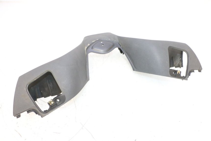 photo de COUVRE GUIDON AVANT PIAGGIO MP3 125 (2006 - 2014) - Zoom état d’usage