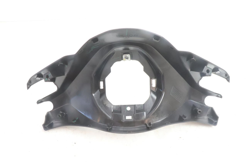 photo de COUVRE GUIDON AVANT YAMAHA N-MAX NMAX 125 (2021 - 2024) - Autre angle de vue
