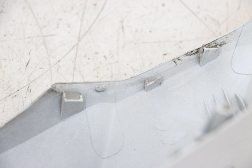 photo de COUVRE GUIDON AVANT YAMAHA NEOS NEO'S 4T 50 (2008 - 2016) - Zoom état d’usage