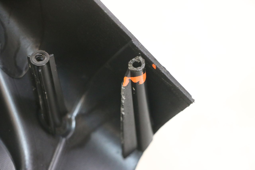 photo de COUVRE GUIDON AVANT GILERA NEXUS 125 (2009 - 2013) - Détail de la pièce