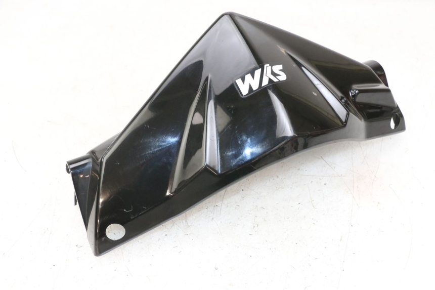 photo de COUVRE GUIDON AVANT SYM ORBIT 50 (2008 - 2010) - Gros plan technique