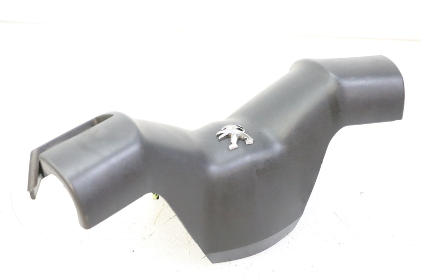 photo de COUVRE GUIDON AVANT PEUGEOT CITYSTAR 125 (2011 - 2017) - Points de fixation