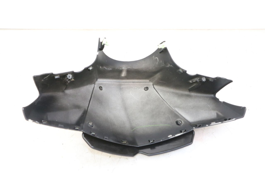 photo de COUVRE GUIDON AVANT PEUGEOT KISBEE 4T 50 (2018 - 2022) - Zoom état d’usage