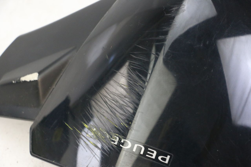 photo de COUVRE GUIDON AVANT PEUGEOT KISBEE 4T 50 (2018 - 2022) - Pièce contrôlée