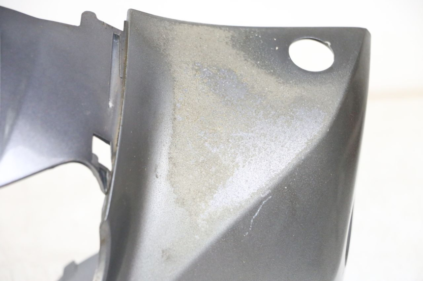 photo de COUVRE GUIDON AVANT PEUGEOT TWEET 4T 50 (2014 - 2019) - Détails caractéristiques