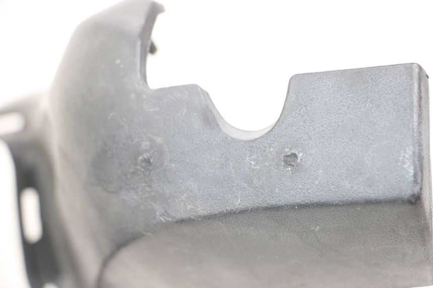 photo de COUVRE GUIDON AVANT DAELIM S3 125 (2010 - 2017) - Zoom état d’usage