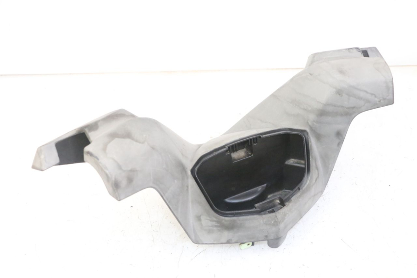 photo de COUVRE GUIDON AVANT PEUGEOT SATELIS COMPRESSOR K15 125 (2006 - 2009) - Zoom état d’usage