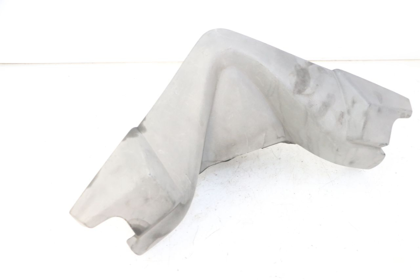 photo de COUVRE GUIDON AVANT PEUGEOT SATELIS COMPRESSOR K15 125 (2006 - 2009) - Autre angle de vue