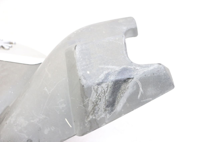 photo de COUVRE GUIDON AVANT PEUGEOT SATELIS 125 (2013 - 2018) - Détails caractéristiques