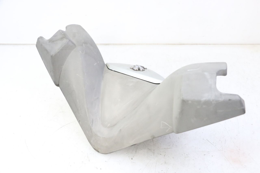 photo de COUVRE GUIDON AVANT PEUGEOT SATELIS 125 (2010 - 2012) - Détails caractéristiques