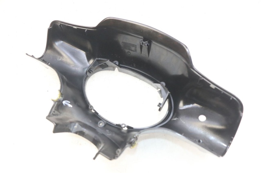 photo de COUVRE GUIDON AVANT APRILIA SCARABEO 100 (2003 - 2012) - Pièce contrôlée
