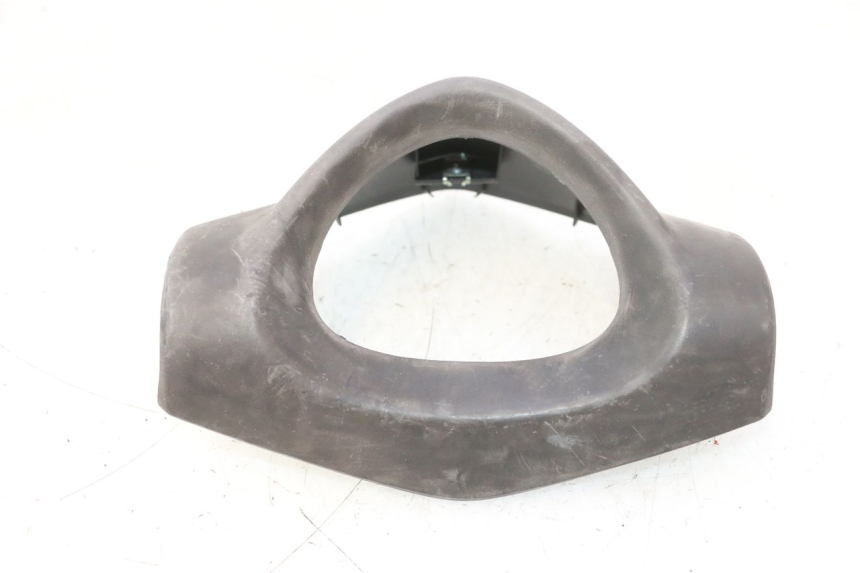 photo de COUVRE GUIDON AVANT YAMAHA SLIDER 50 (1999 - 2004) - Gros plan technique
