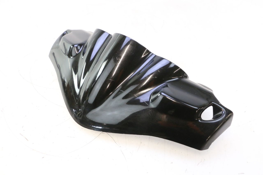 photo de COUVRE GUIDON AVANT PEUGEOT SPEEDFIGHT 2 AC 50 (2000 - 2009) - Gros plan technique
