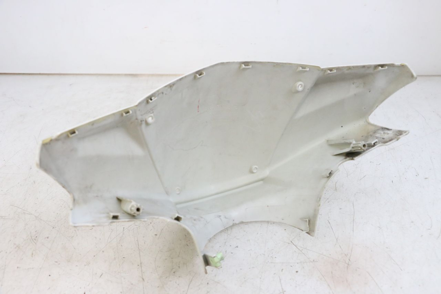 photo de COUVRE GUIDON AVANT PEUGEOT STREETZONE 2T 50 (2014 - 2019) - Zoom état d’usage