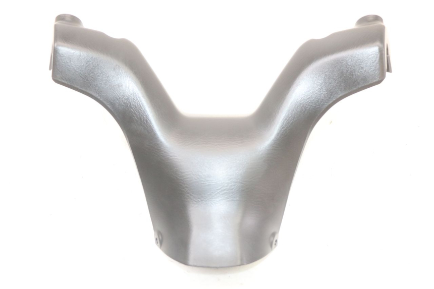 photo de COUVRE GUIDON AVANT SUZUKI BURGMAN 125 (2018 - 2021) - Détail de la pièce