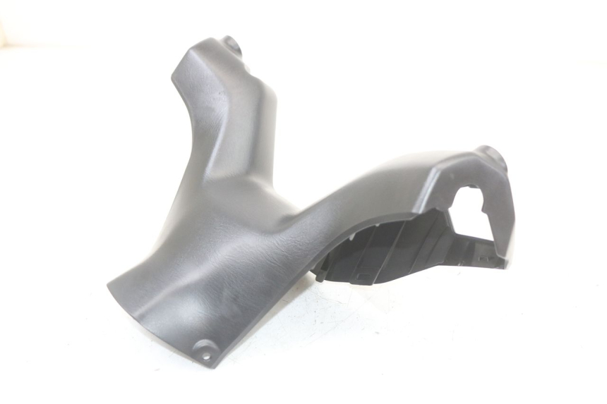 photo de COUVRE GUIDON AVANT SUZUKI BURGMAN 125 (2018 - 2021) - Autre angle de vue