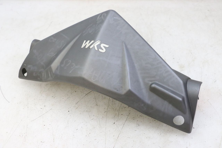 photo de COUVRE GUIDON AVANT SYM ORBIT 2 4T 50 (2008 - 2017) - Vue d’ensemble