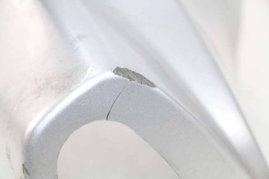 photo de COUVRE GUIDON AVANT SYM SYMPHONY 50 (2009 - 2015) - Détail de la pièce