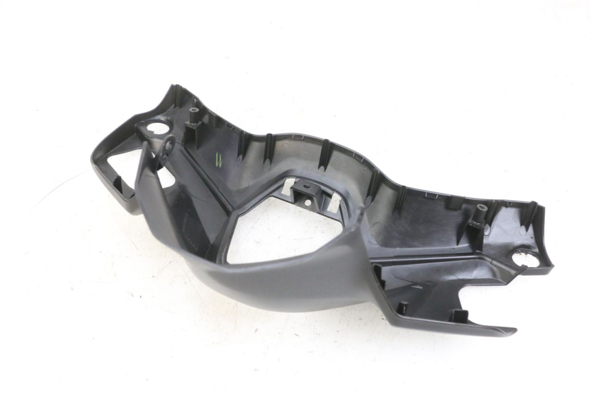 photo de COUVRE GUIDON AVANT YAMAHA TRICITY 300 (2020 - 2024) - Détail de la pièce