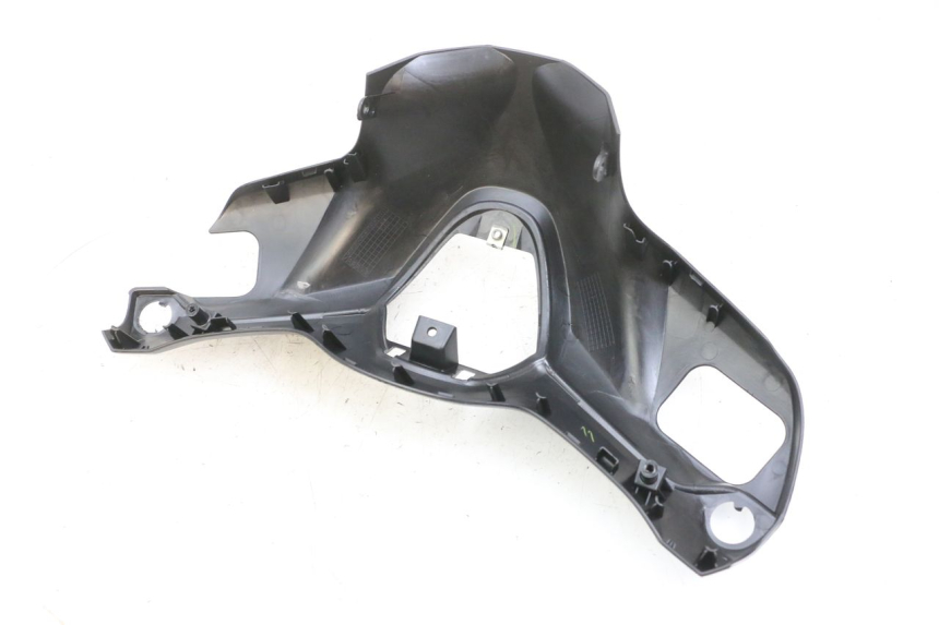 photo de COUVRE GUIDON AVANT YAMAHA TRICITY 300 (2020 - 2024) - Autre angle de vue