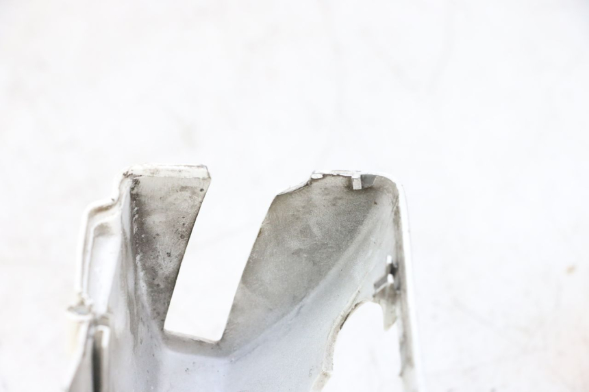 photo de COUVRE GUIDON AVANT PIAGGIO VESPA GTS SUPER IE 125 (2009 - 2016) - Zoom état d’usage