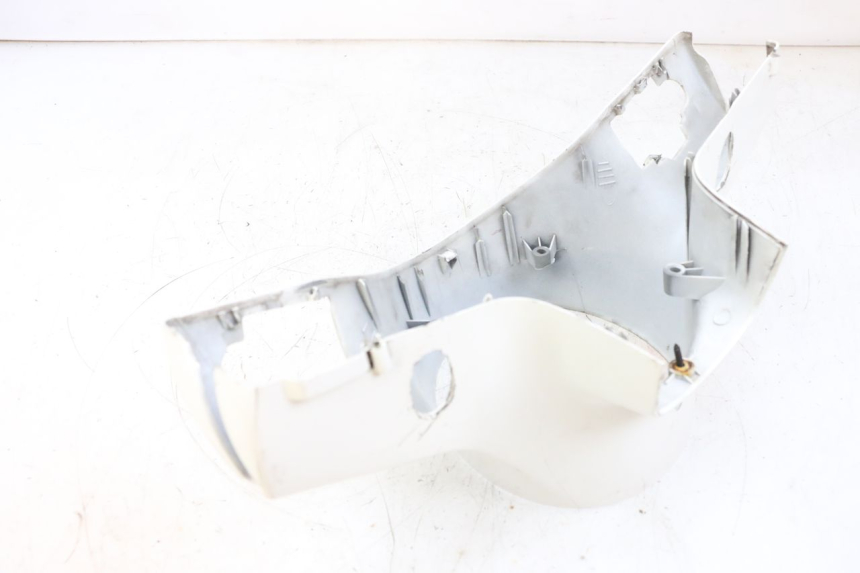 photo de COUVRE GUIDON AVANT PIAGGIO VESPA GTS SUPER IE 125 (2009 - 2016) - Vue d’ensemble