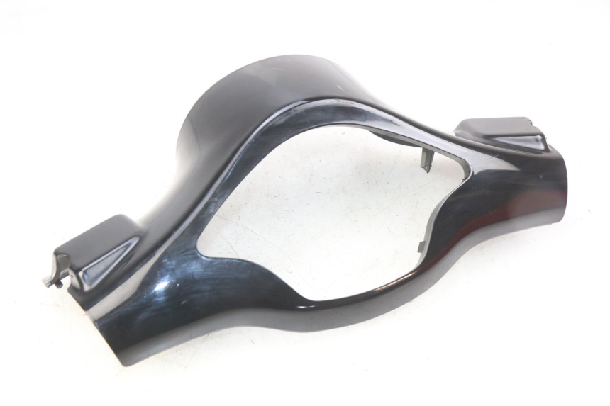 photo de COUVRE GUIDON AVANT PIAGGIO VESPA PRIMAVERA 2T 50 (2013 - 2018) - Points de fixation