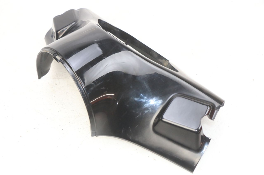 photo de COUVRE GUIDON AVANT PIAGGIO VESPA PRIMAVERA 2T 50 (2013 - 2018) - État de surface