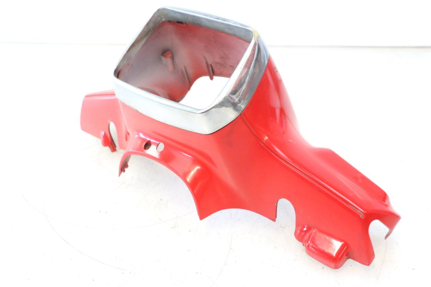 photo de COUVRE GUIDON AVANT PIAGGIO VESPA S 2T 50 (2007 - 2014) - Détails caractéristiques