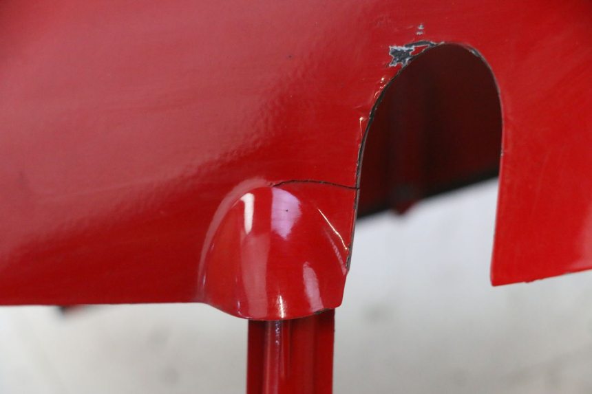 photo de COUVRE GUIDON AVANT PIAGGIO VESPA S 2T 50 (2007 - 2014) - Focus structure
