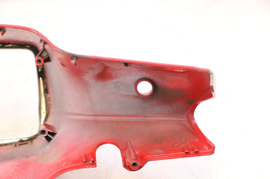 photo de COUVRE GUIDON AVANT PIAGGIO VESPA S 2T 50 (2007 - 2014) - Zoom état d’usage
