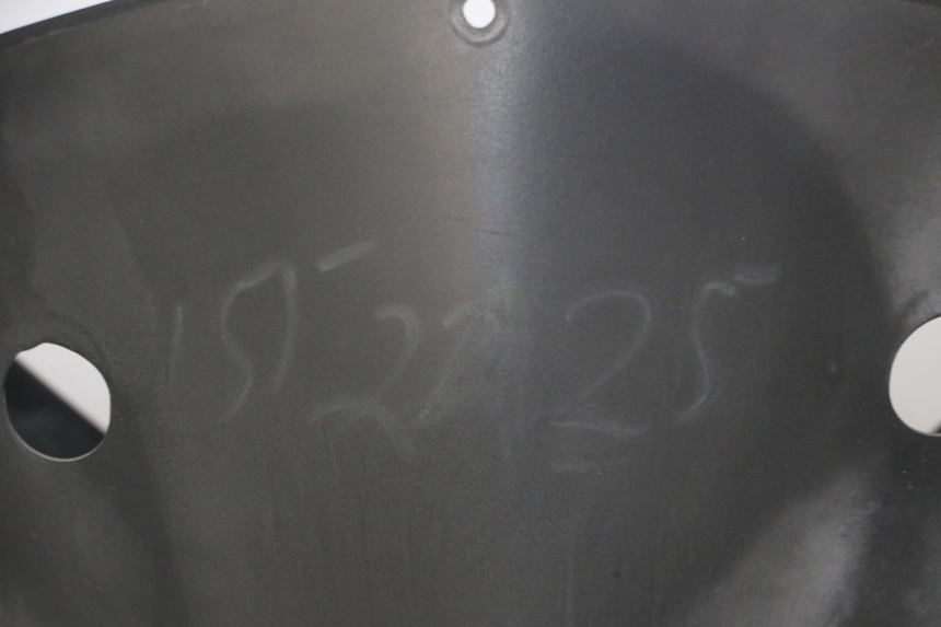 photo de COUVRE GUIDON AVANT YAMAHA X-CITY XCITY 125 (2007 - 2013) - Détails caractéristiques