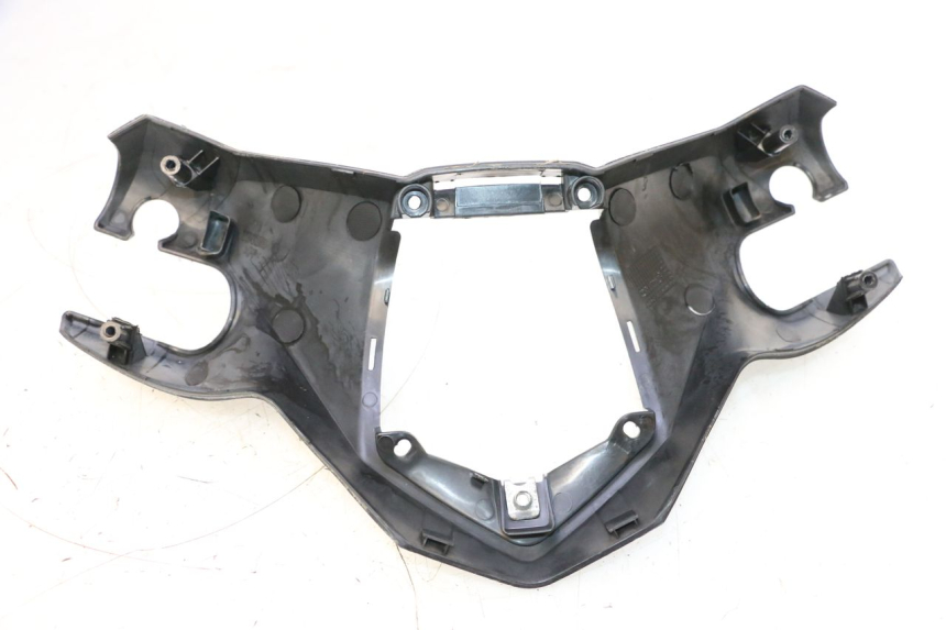 photo de COUVRE GUIDON AVANT YAMAHA X-MAX XMAX 125 (2010 - 2013) - Autre angle de vue